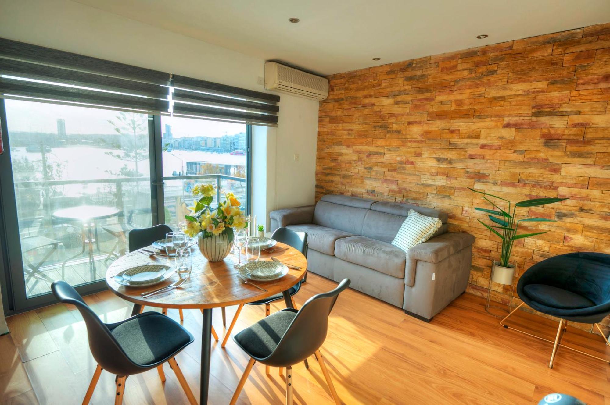 Apartament Cozy 2bedroom Seafront Apartment, Balcony Goslm-10 *