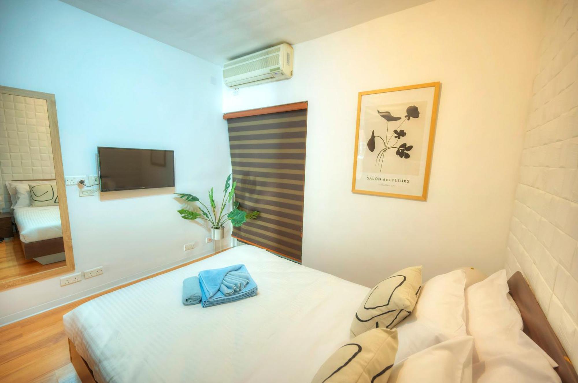 Cozy 2bedroom Seafront Apartment, Balcony Goslm-10 Sliema